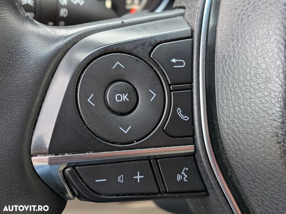 Toyota Camry 2.5 Exclusive - 13