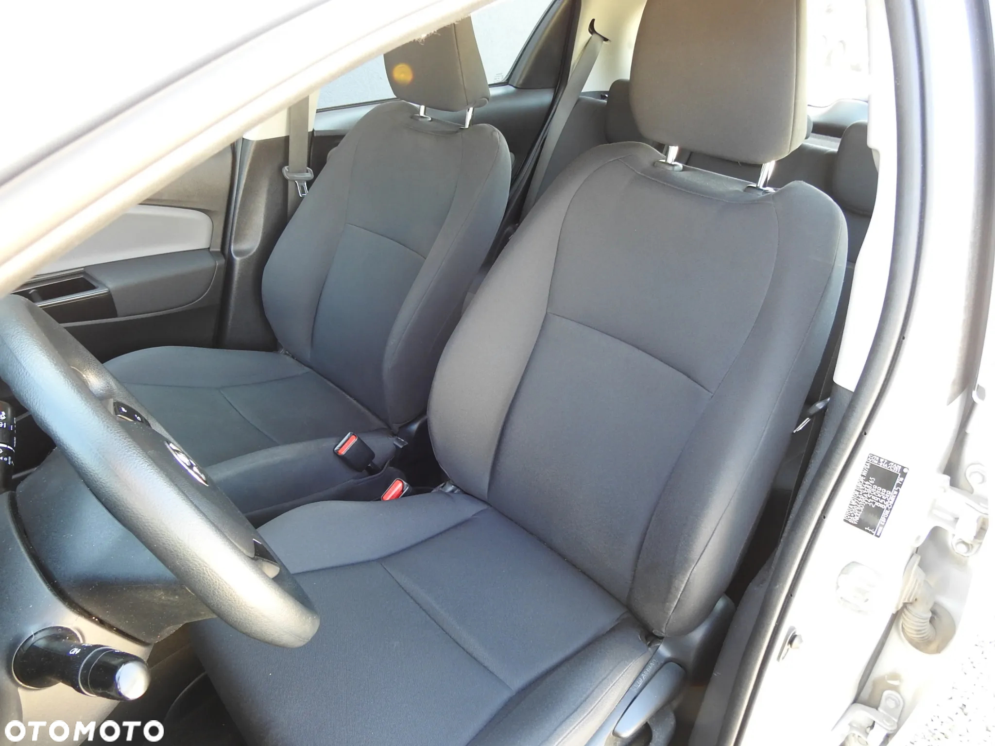 Toyota Yaris 1.0 Active - 10