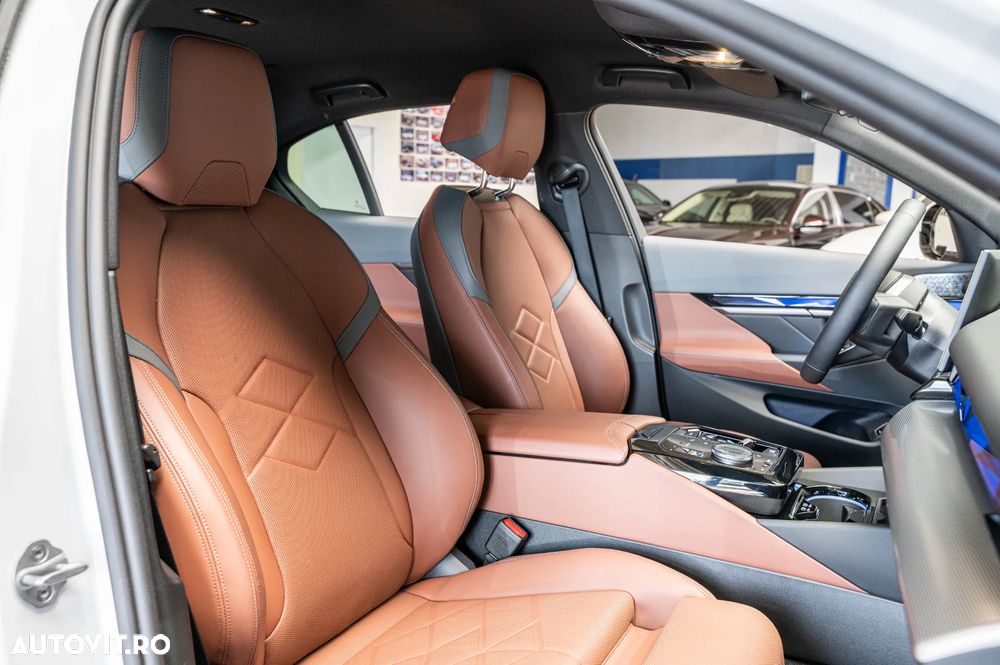 BMW i5 xDrive40 - 8