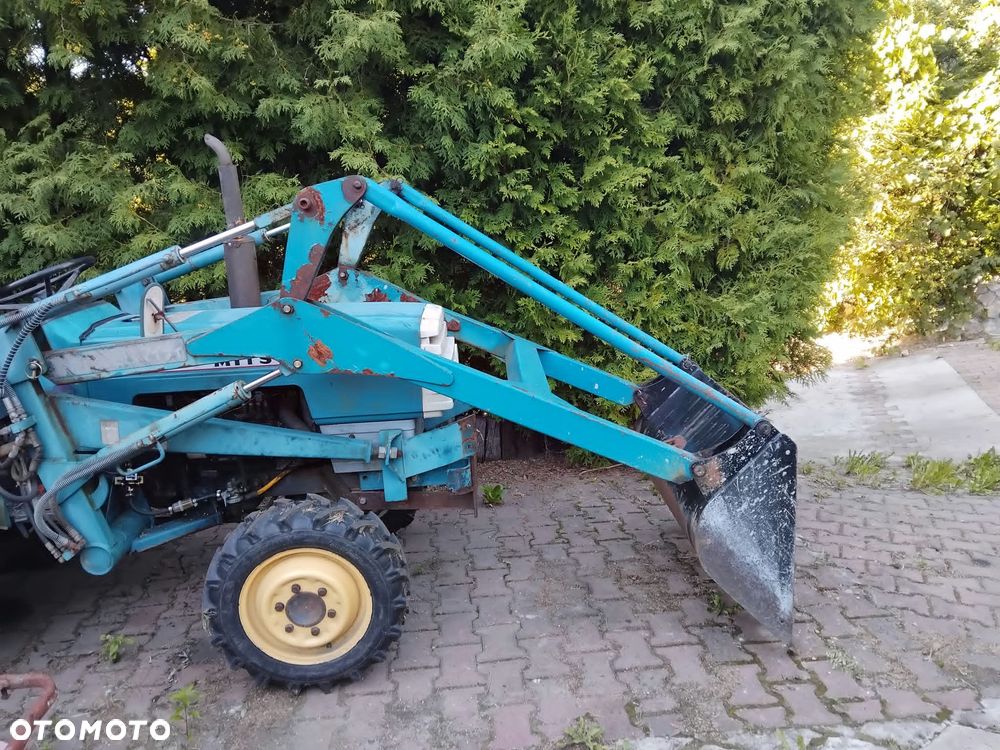 Mitsubishi D2050FD - 3