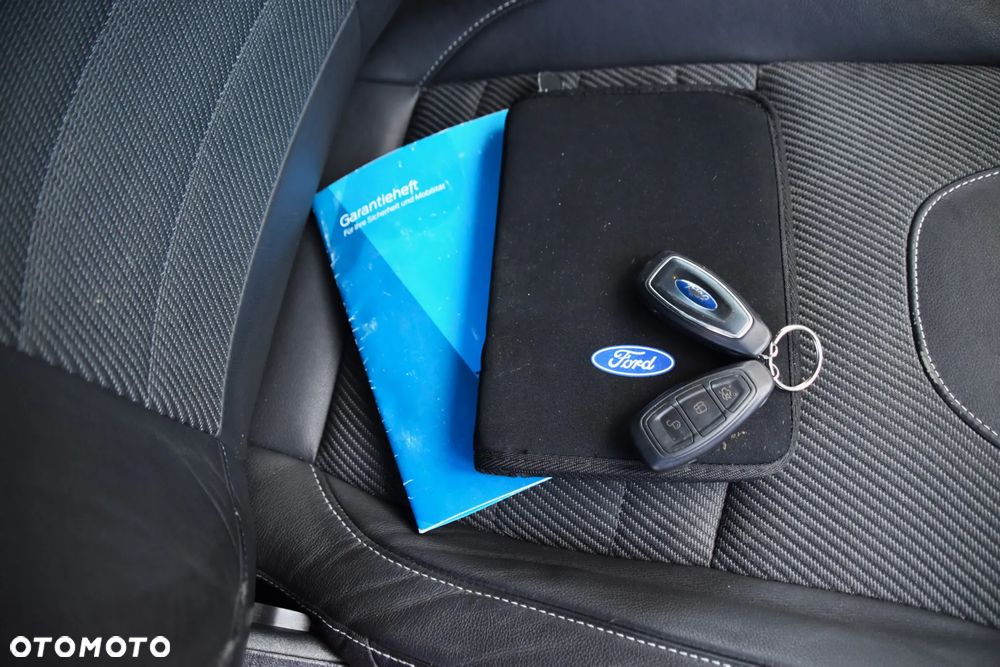 Ford Kuga 2.0 TDCi 4x4 Titanium - 24