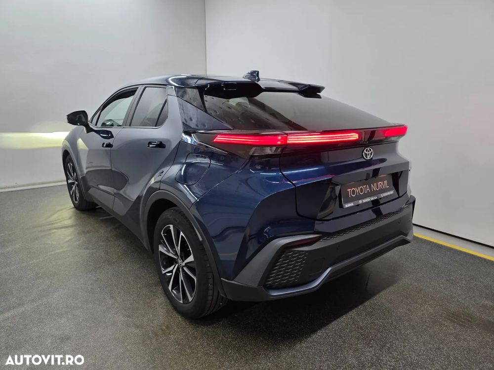 Toyota C-HR 2.0 HEV 197 CP 4x2 CVT Dynamic - 6