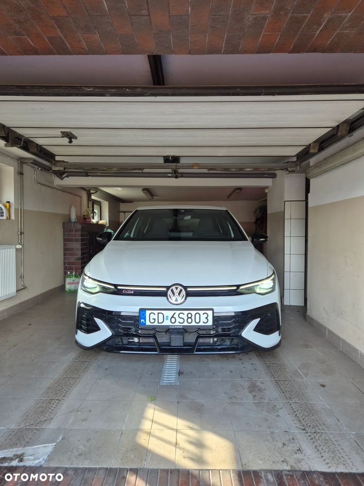 Volkswagen Golf - 10