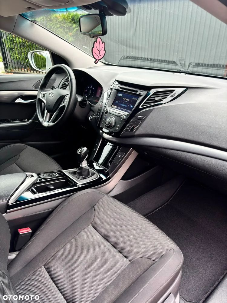 Hyundai i40 i40cw 1.7 CRDi Fifa World Cup Edition - 18