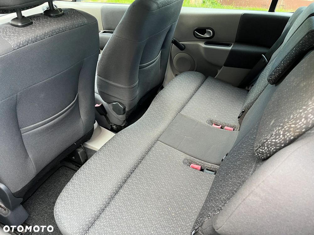 Renault Modus 1.2 16V Cite - 10