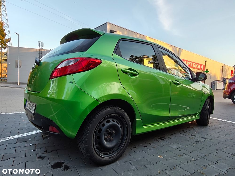Mazda 2 - 4