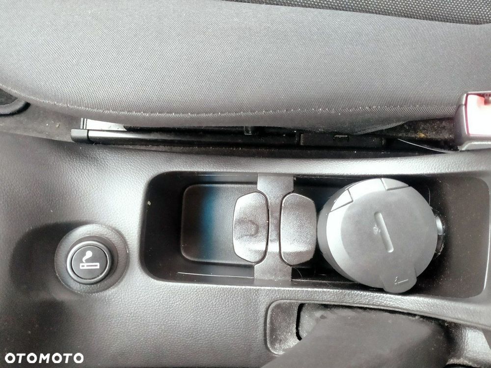 Chevrolet Cruze - 22