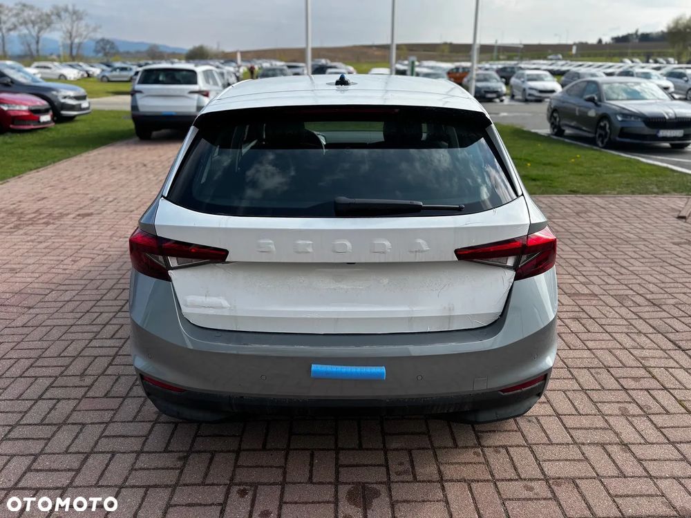 Skoda Fabia 1.5 TSI Drive DSG - 8