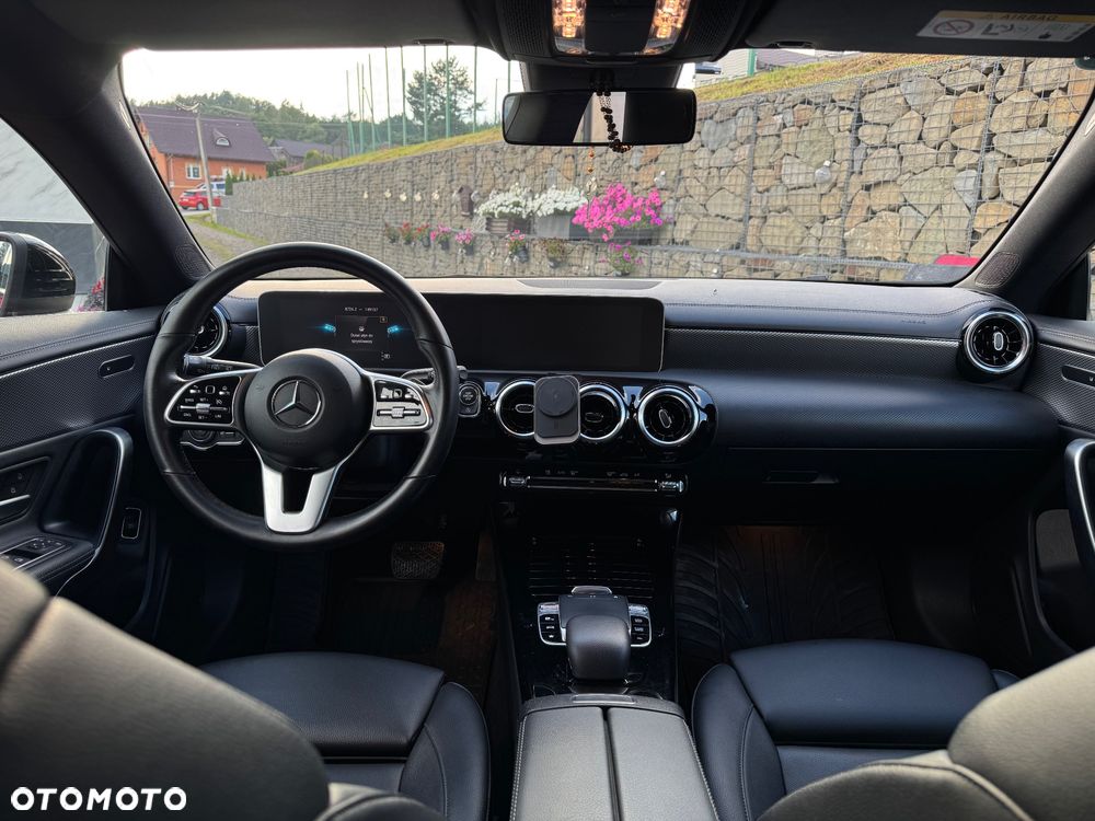 Mercedes-Benz CLA 200 d Edition 1 8G-DCT - 18