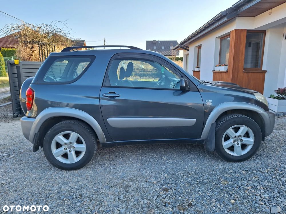 Toyota RAV4 D-4D 4x4 - 2