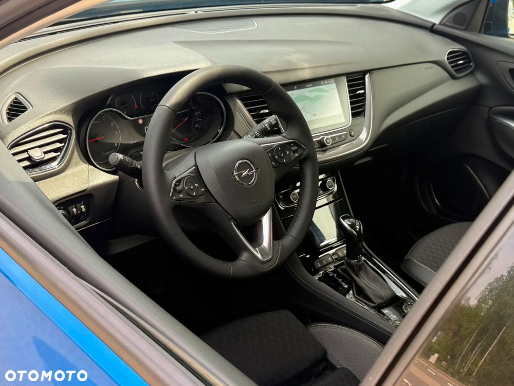 Opel Grandland X 1.2 T Innovation S&S - 11