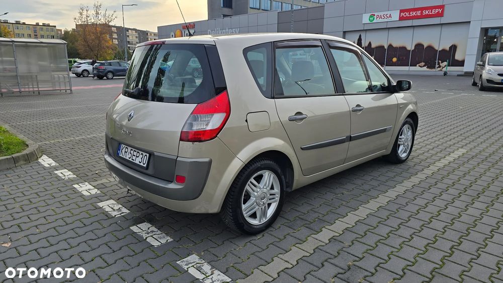 Renault Scenic - 18