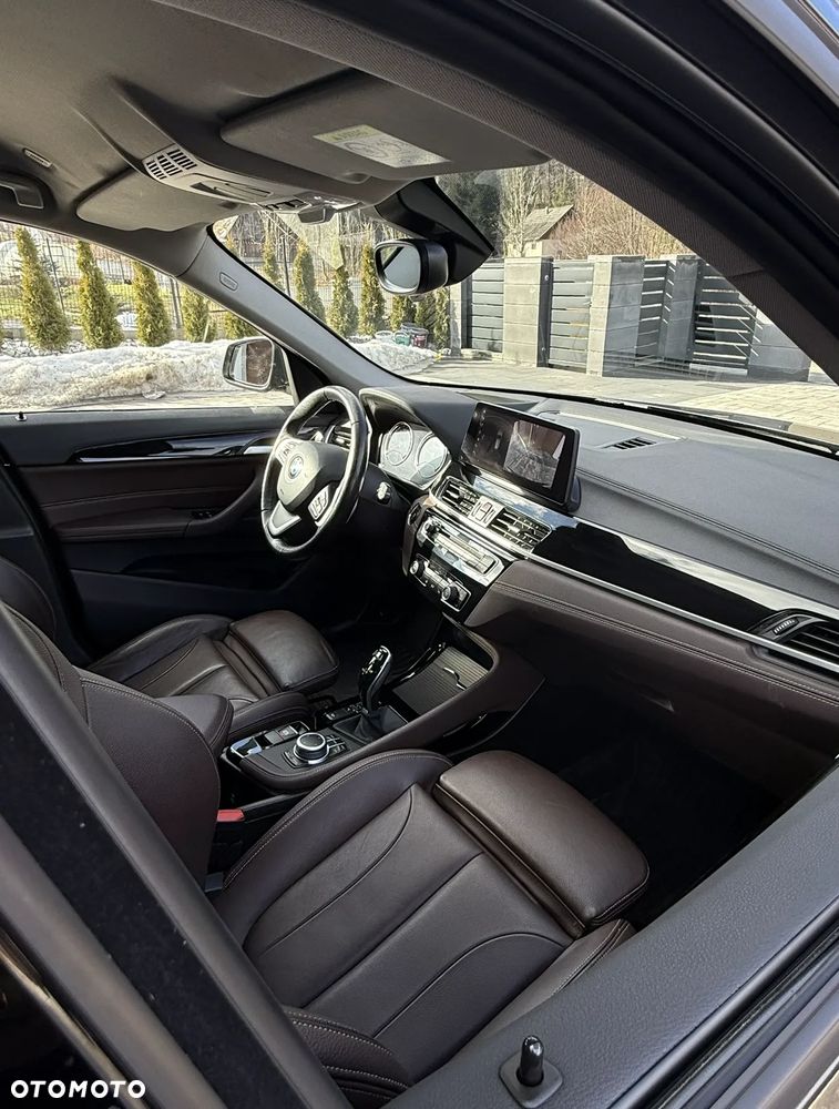BMW X1 xDrive18d - 12