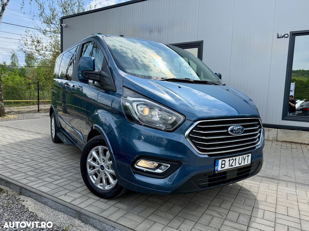 Ford Tourneo Custom - 9