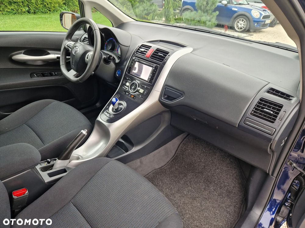Toyota Auris - 5