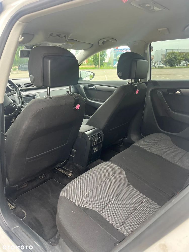 Volkswagen Passat 2.0 TDI Comfortline - 7