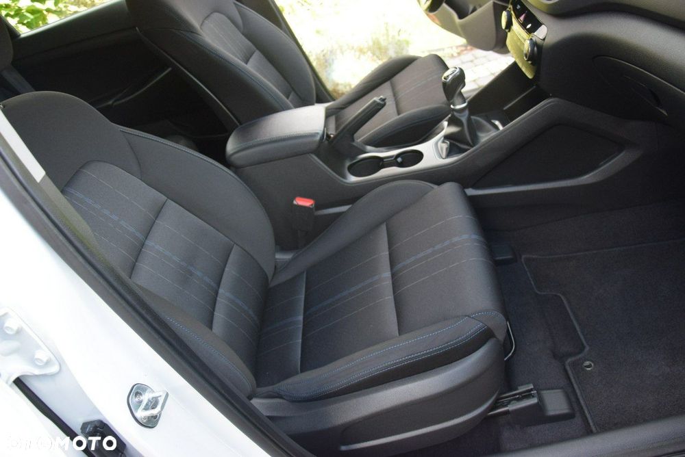 Hyundai Tucson blue 1.6 GDi 2WD Classic - 35