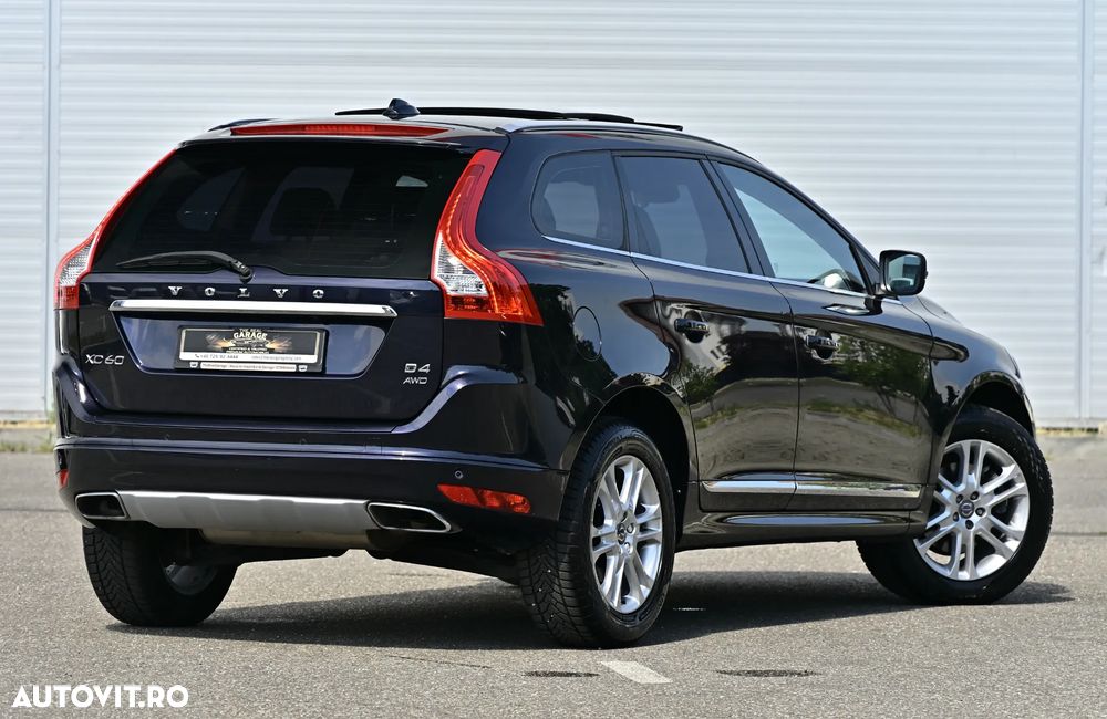 Volvo XC 60 D4 AWD Geartronic Summum - 4
