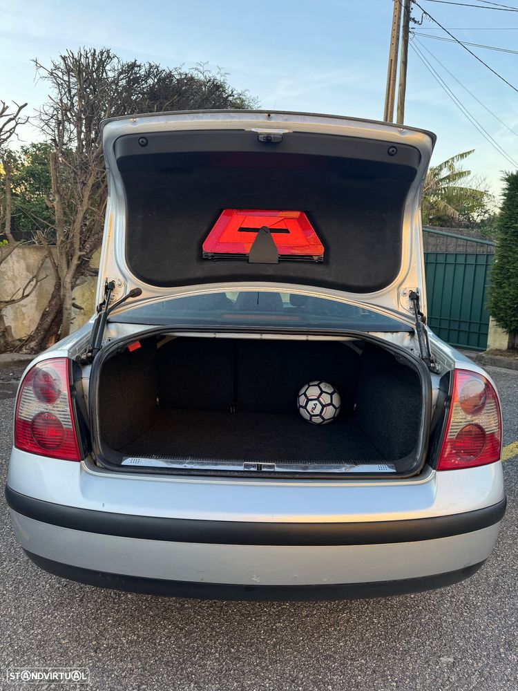 VW Passat 1.9 TDi Trendline - 10