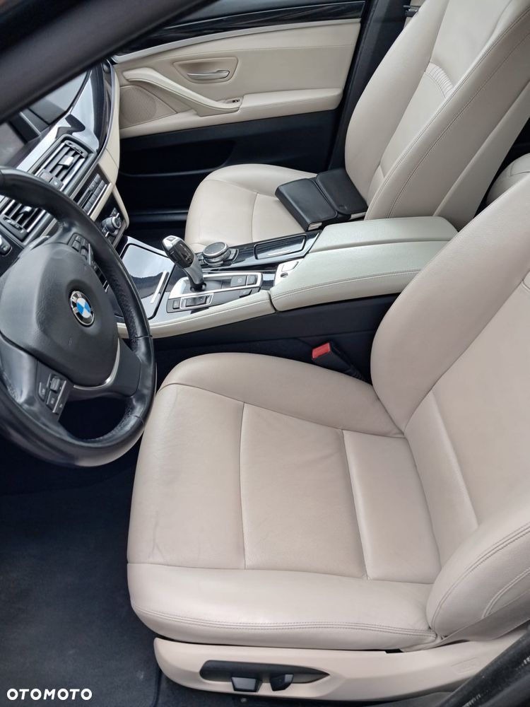 BMW Seria 5 518d Luxury Line - 24