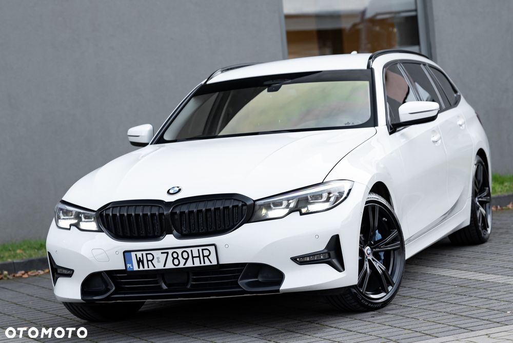 BMW Seria 3 330d xDrive - 4