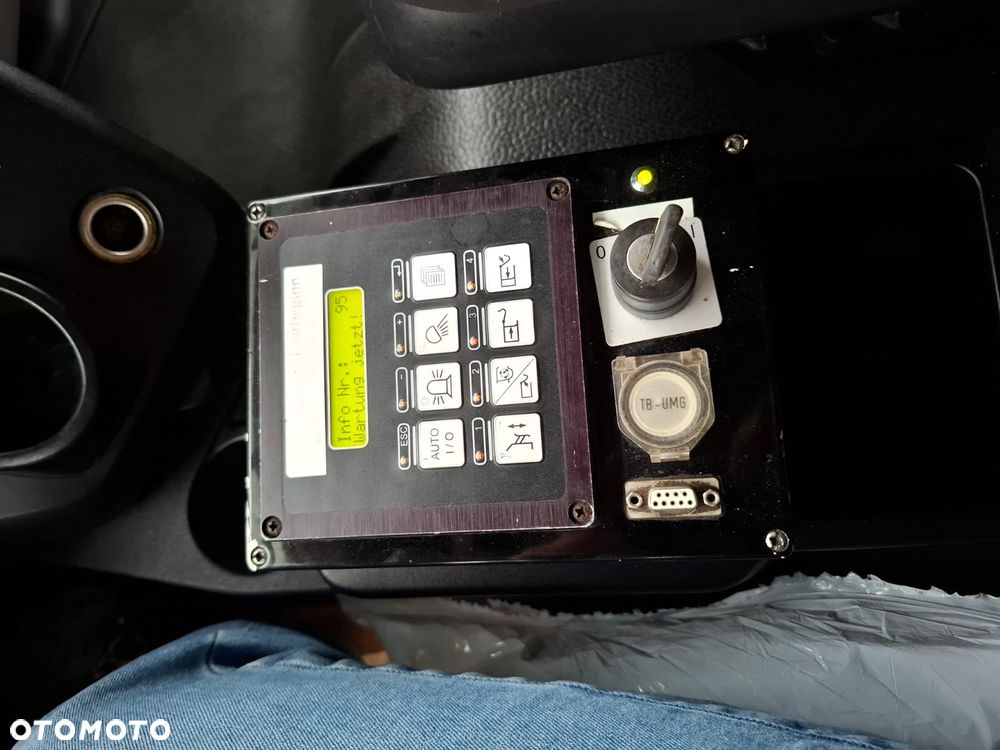 Mercedes-Benz ANTOS 2633 EURO6 ZOELLER z DE - 16