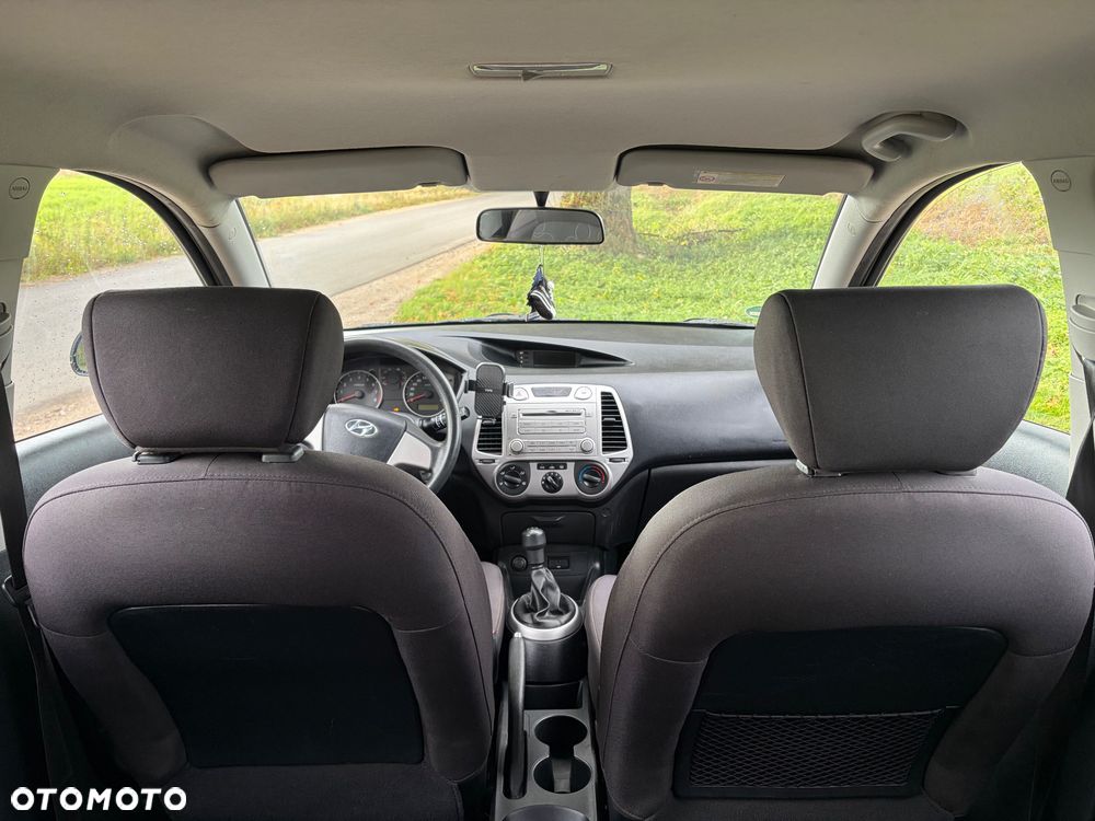 Hyundai i20 - 15