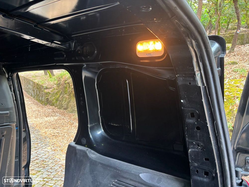 Opel Combo 1.5 CDTi L1H1 - 26