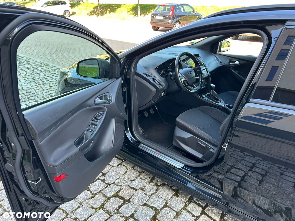 Ford Focus 1.5 EcoBoost STart-Stopp-System ST-Line - 12