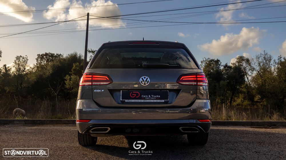 VW Golf Variant 2.0 TDi R-Line - 11