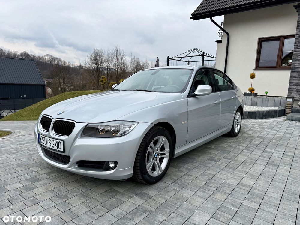 BMW Seria 3 318i Edition Exclusive - 21