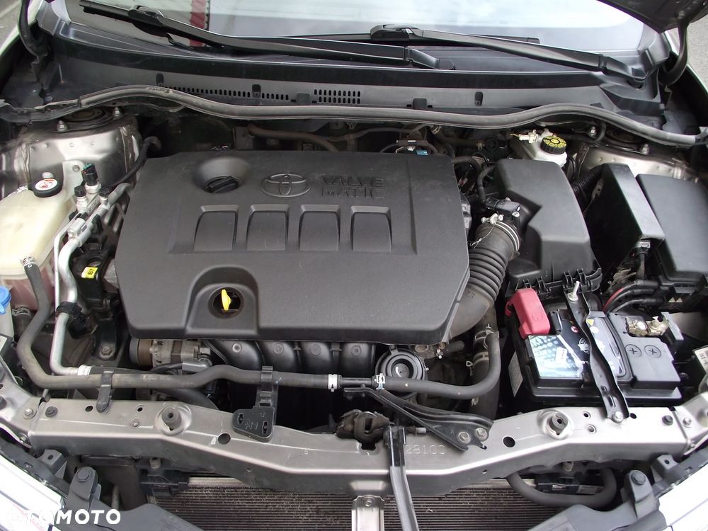 Toyota Auris 1.6 Classic Plus - 32