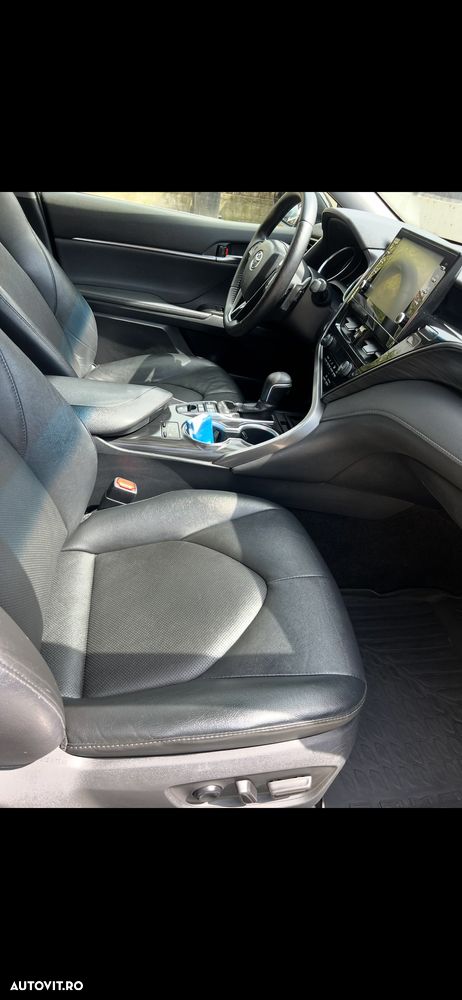 Toyota Camry Business Edition - 10