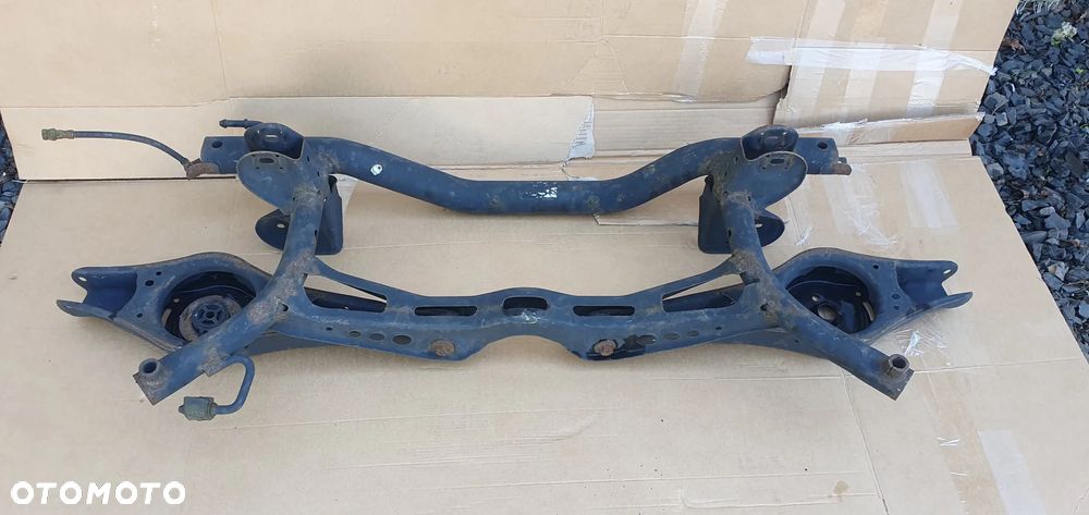 Wózek sanki belka zawieszenia tył VW Golf V Audi A3 8P - 1