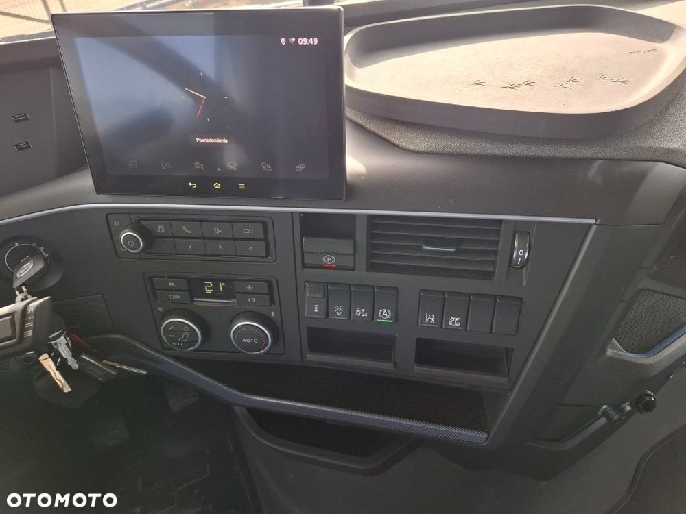 Volvo Najem na 12 miesięcy! - 17