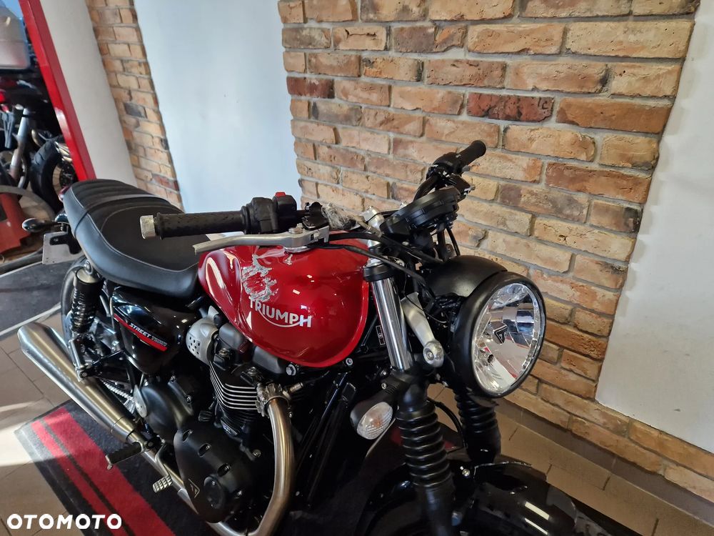 Triumph Street Twin - 28