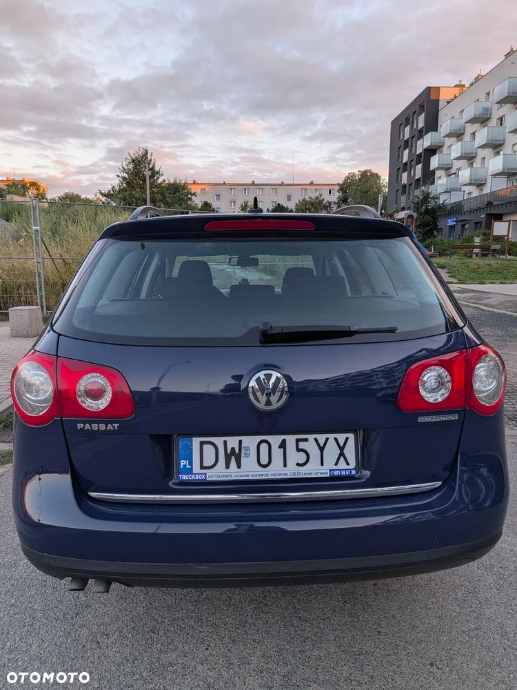 Volkswagen Passat 1.9 TDI Comfortline - 5