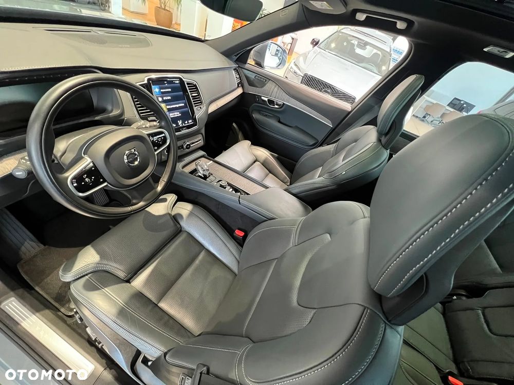 Volvo XC 90 B5 D AWD Ultimate Dark 7os - 22
