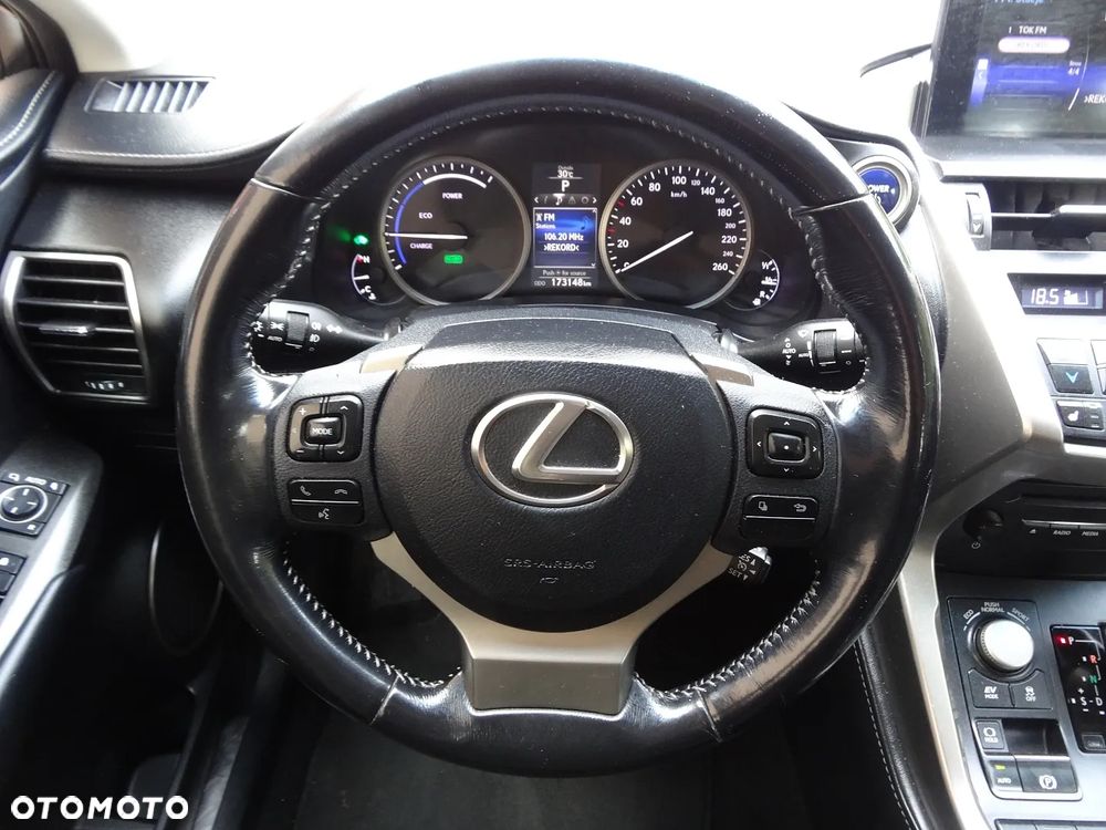 Lexus NX 300h Elite AWD - 25