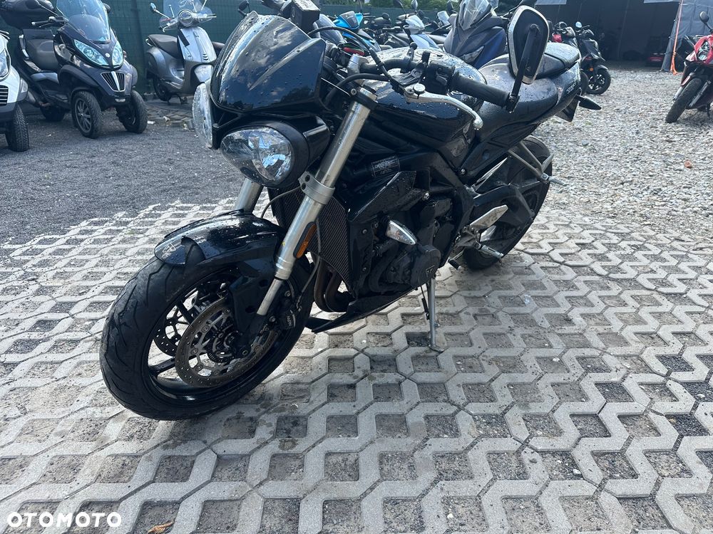 Triumph Street Triple - 3