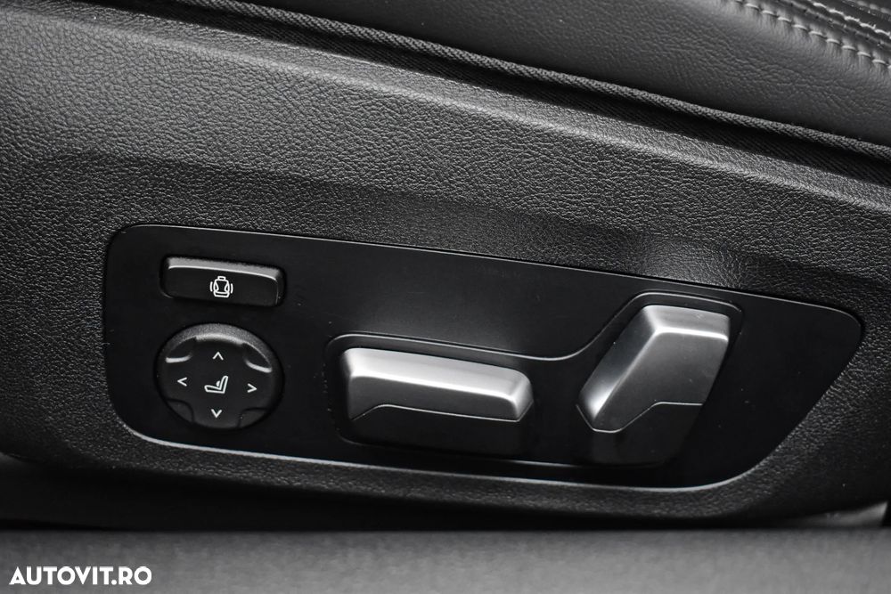 BMW Seria 8 - 21