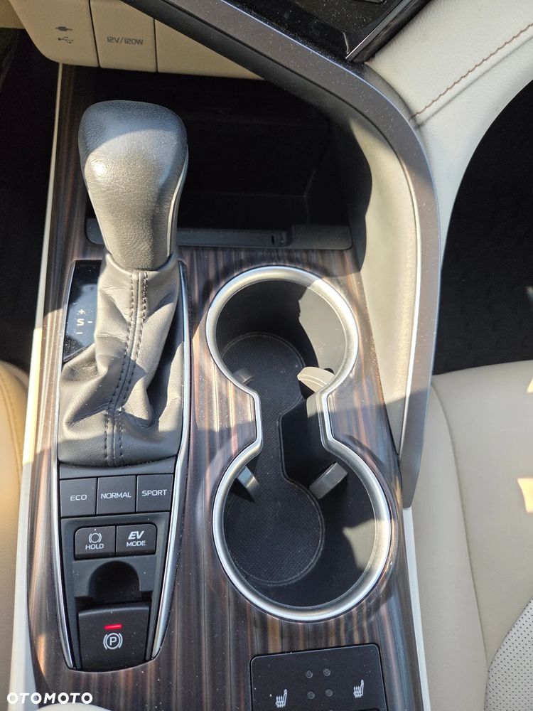 Toyota Camry 2.5 Hybrid Executive CVT - 15