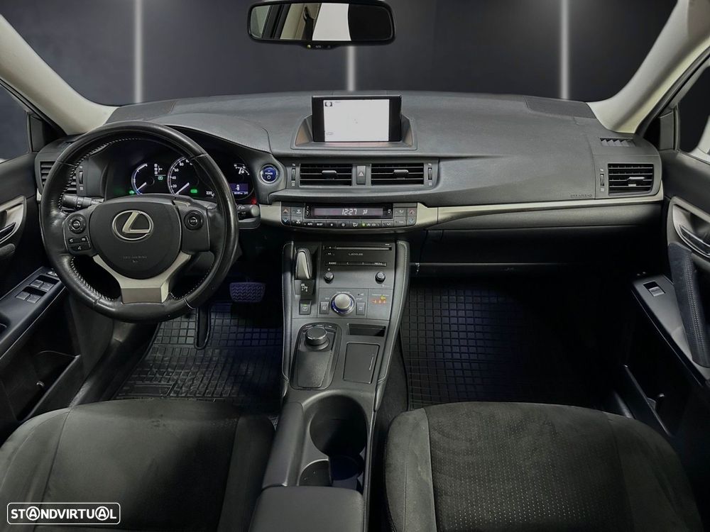 Lexus CT 200h - 3