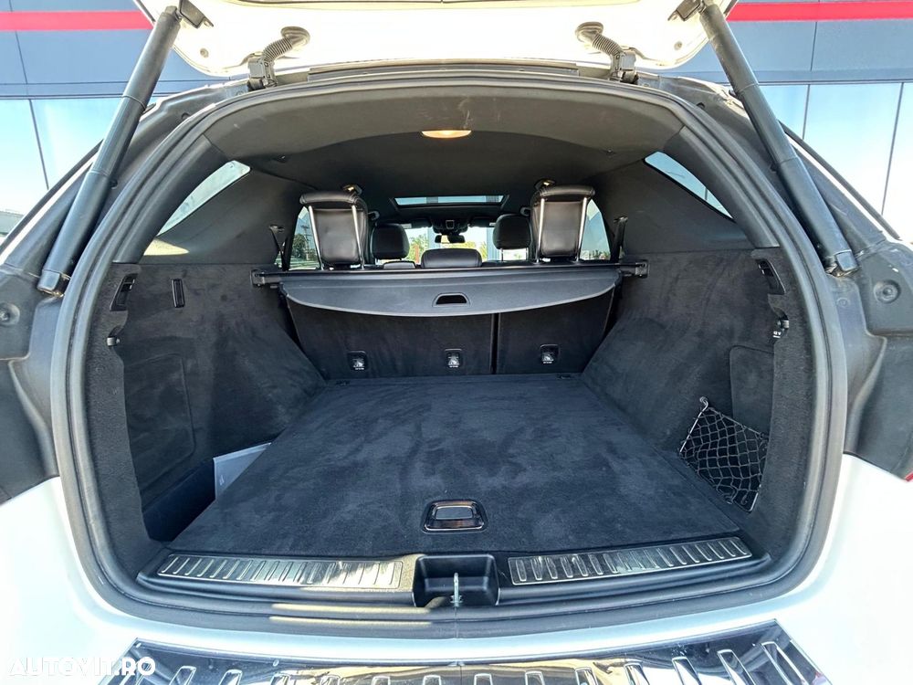 Mercedes-Benz GLE - 32