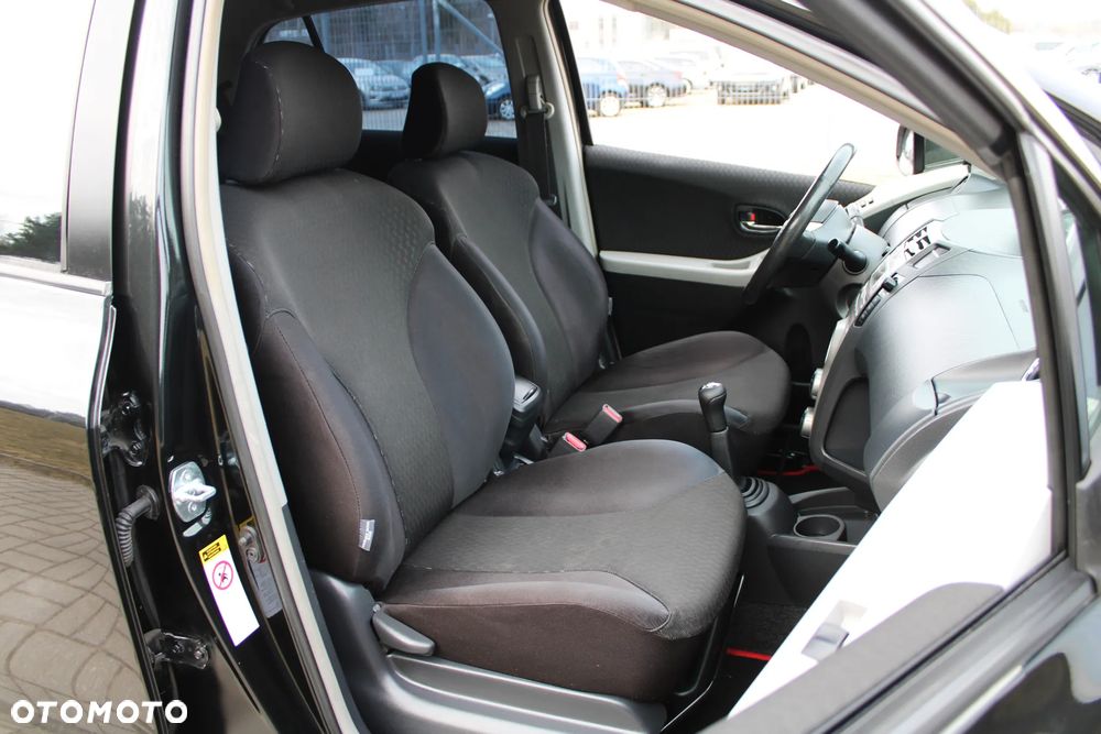 Toyota Yaris 1.8 VVT-i TS - 29