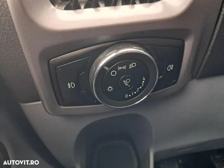 Ford Transit custom 8+1 locuri 2.0 tdci 170cp manual - 11