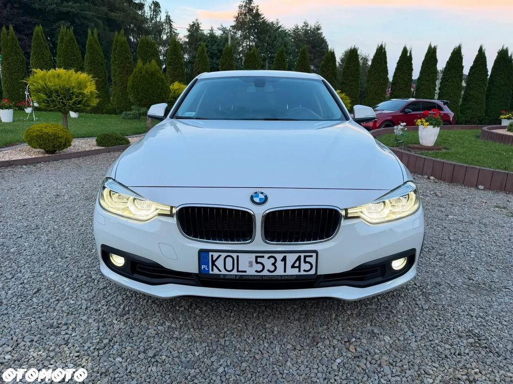 BMW Seria 3 318i Advantage - 12
