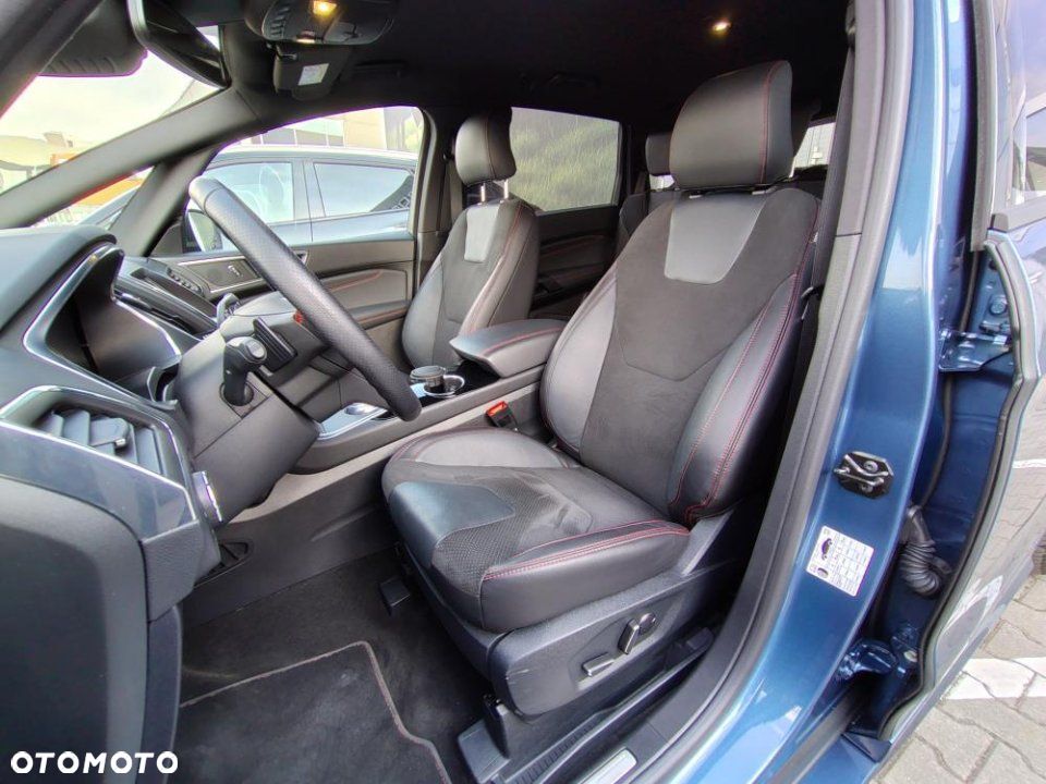 Ford S-Max - 21