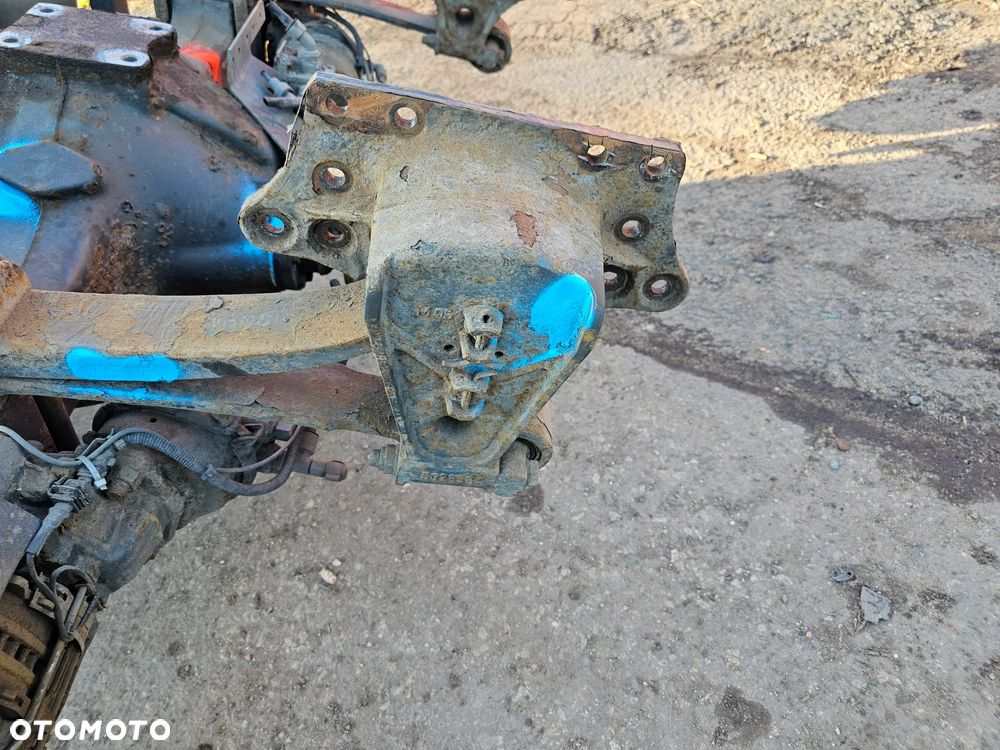 WIESZAK UCHWYT ŁAPA MOCOWANIE PÓŁRESORA RESORA RENAULT MIDLUM FELGI 17,5'' - 1