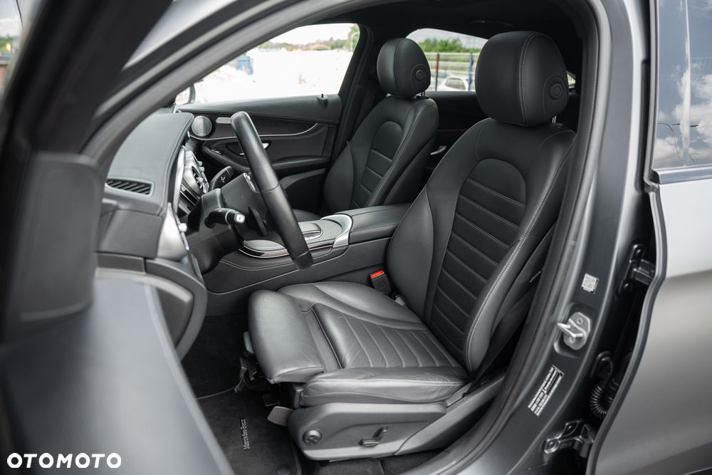 Mercedes-Benz GLC 300 d 4Matic 9G-TRONIC - 25